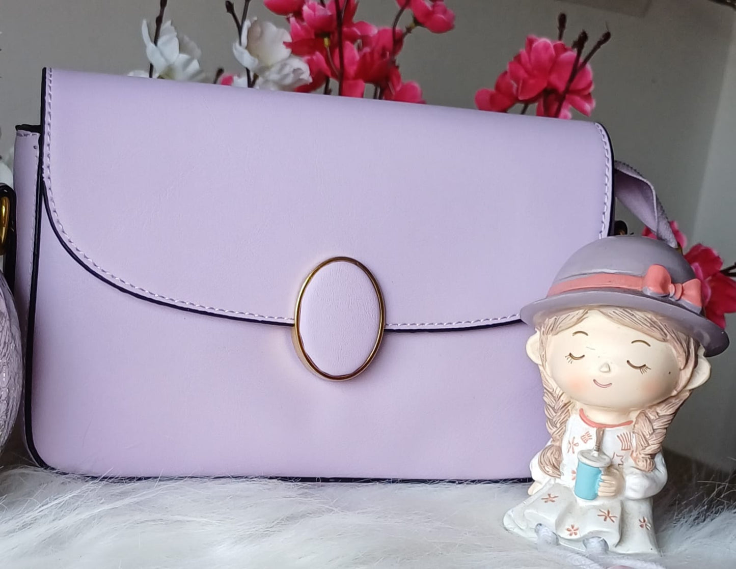 Lilac Oval Lock Sling Bag