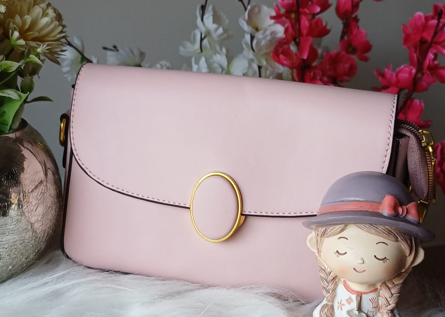 Lilac Oval Lock Sling Bag