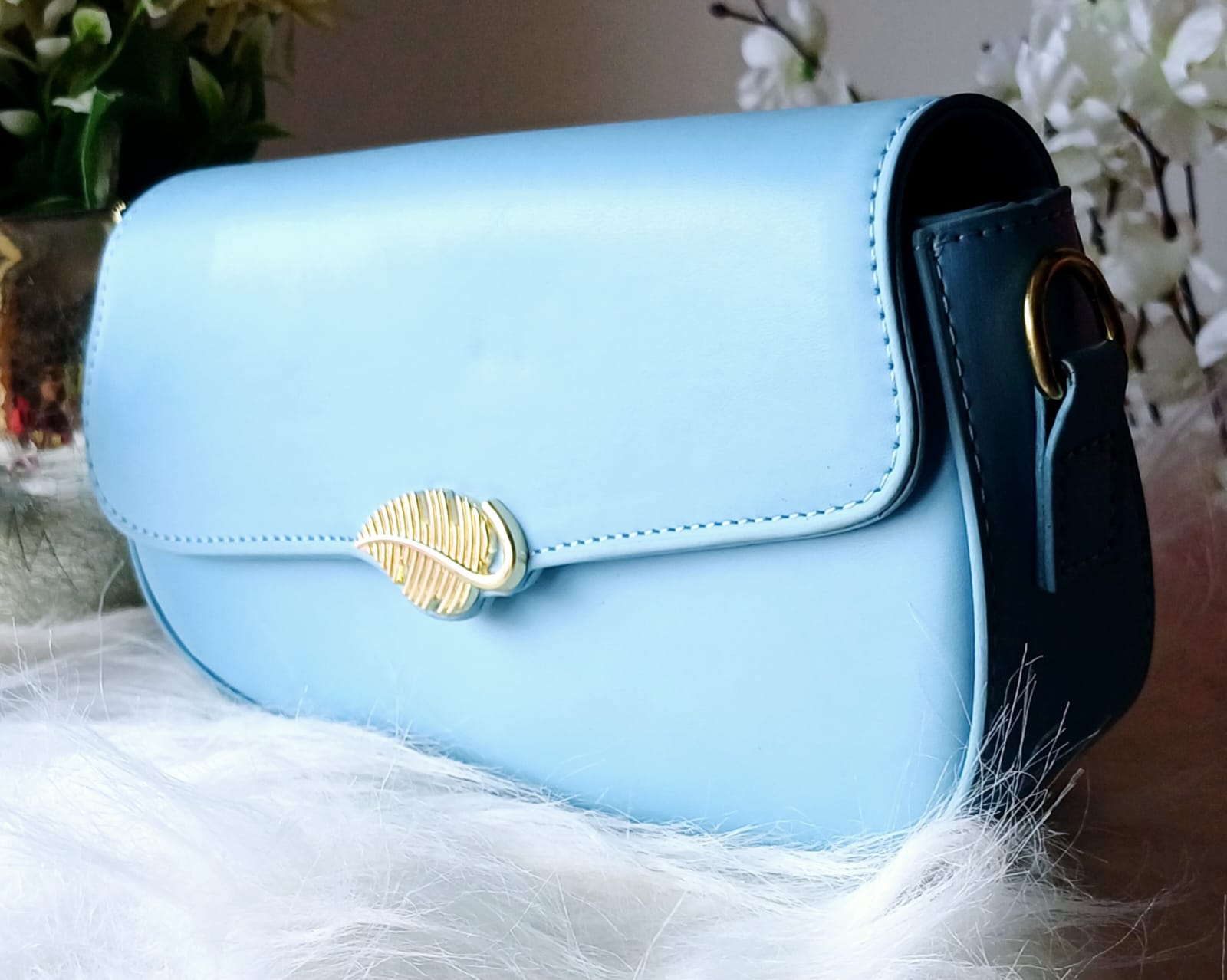 Blue Leaf Lock Sling Bag