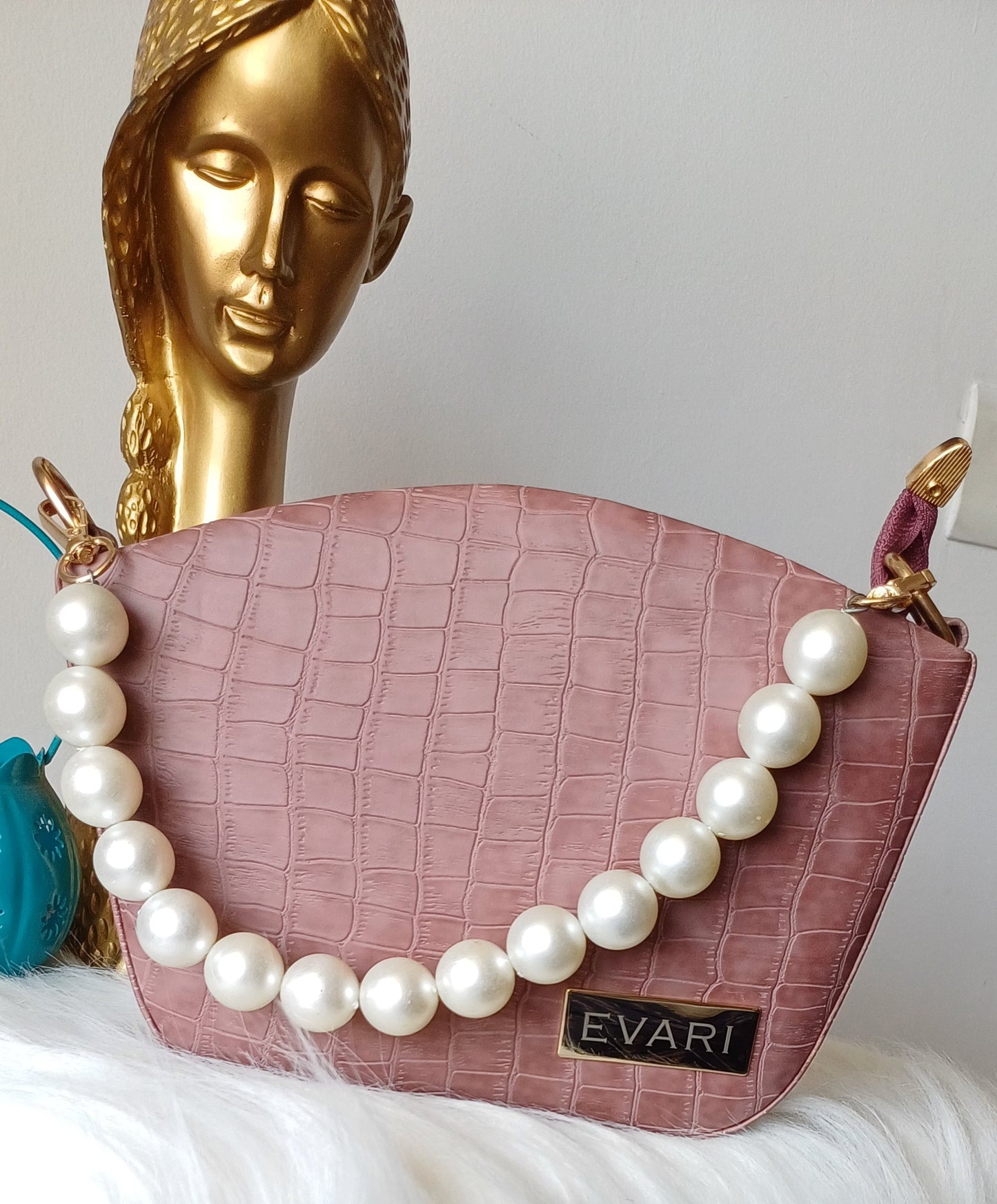 White Pearl Handle Bucket Sling Bag